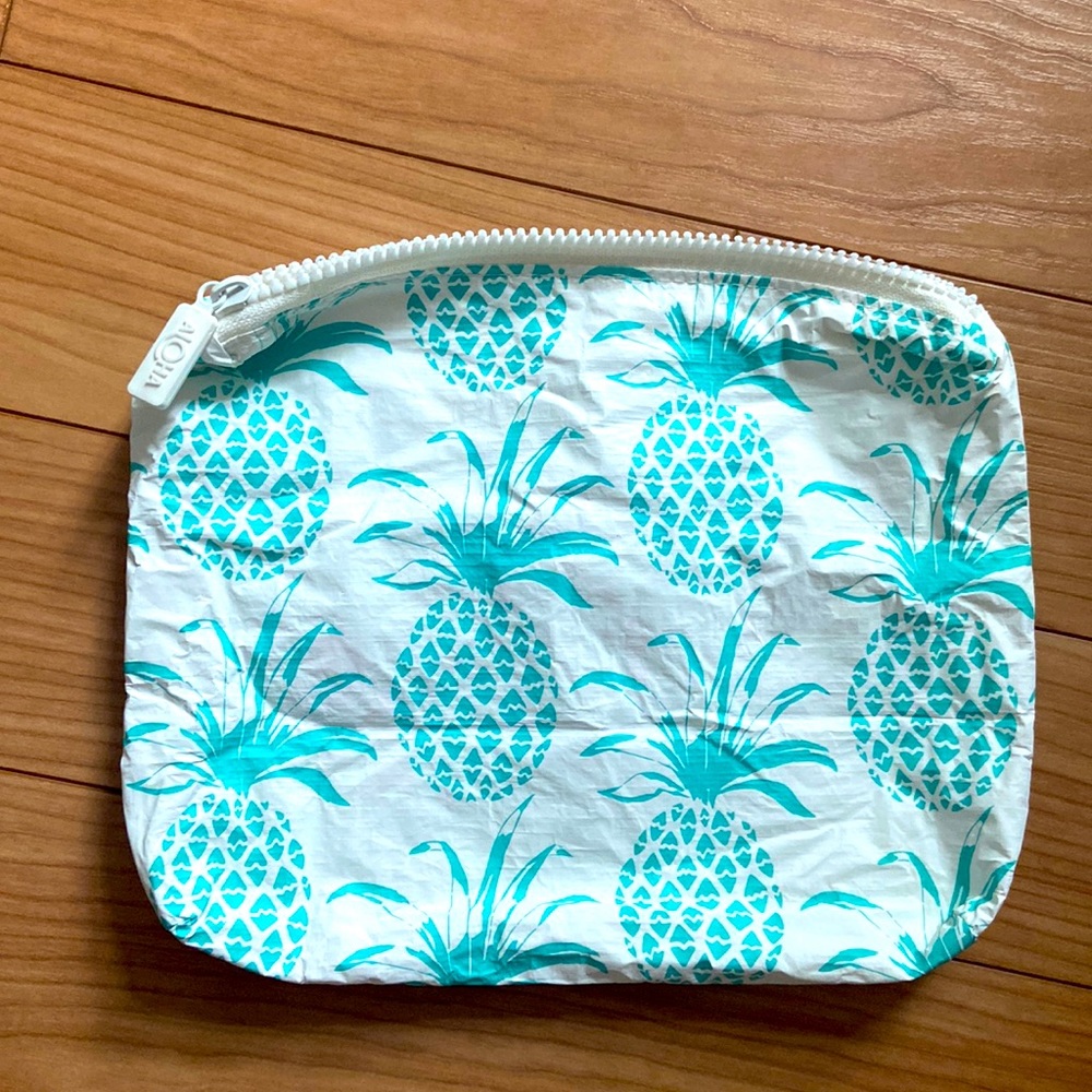 ALOHA Collection Small Pouch